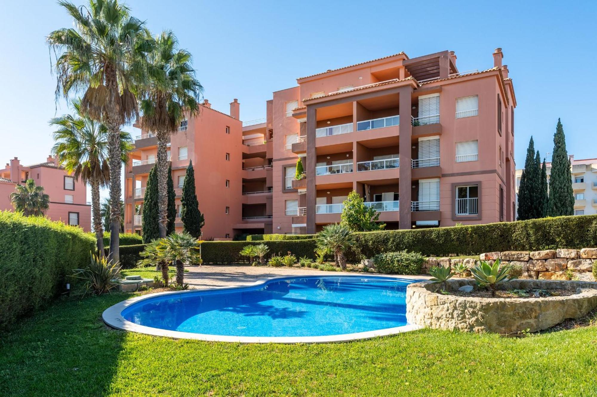 Serene Ocean 1 Bdr With Patio By Lovelystay Appartement Portimão